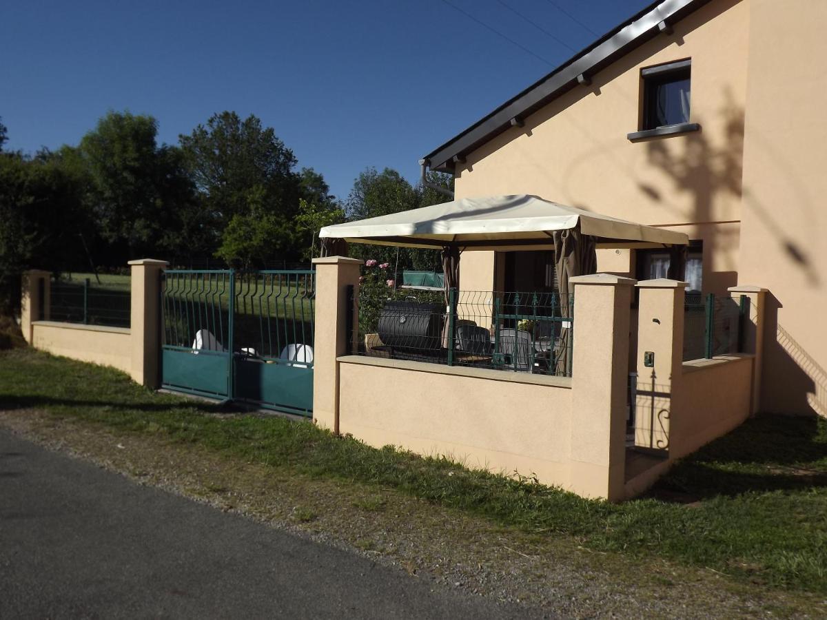 Gite La Baraque Najac Exterior photo